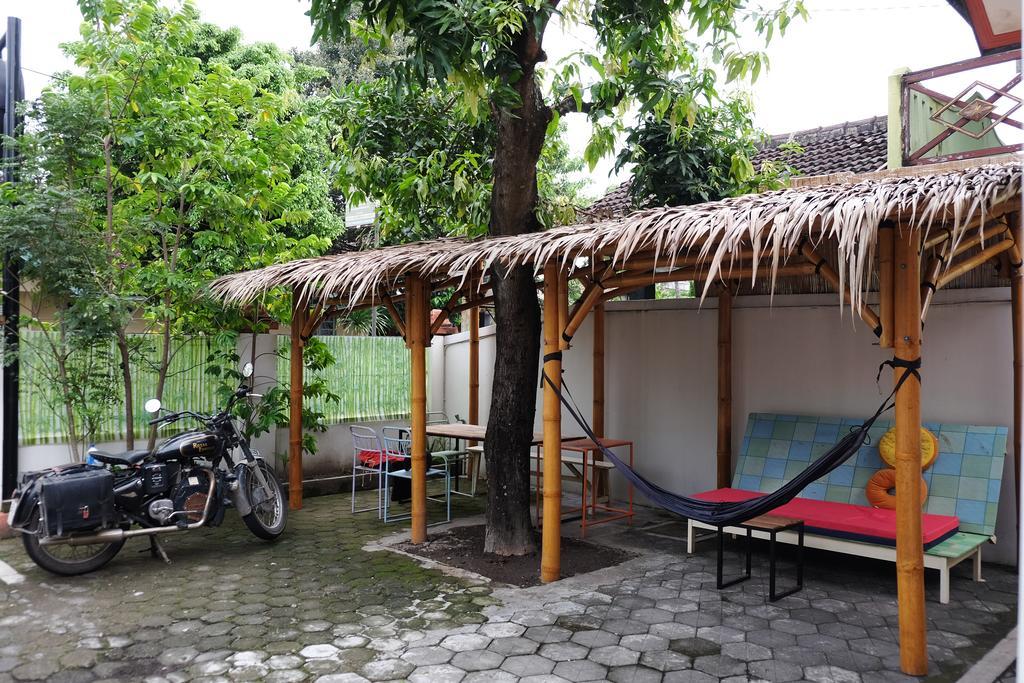 Hoz Bed & Breakfast Yogyakarta Exterior photo