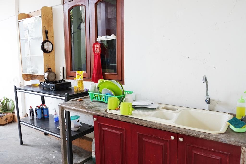 Hoz Bed & Breakfast Yogyakarta Exterior photo